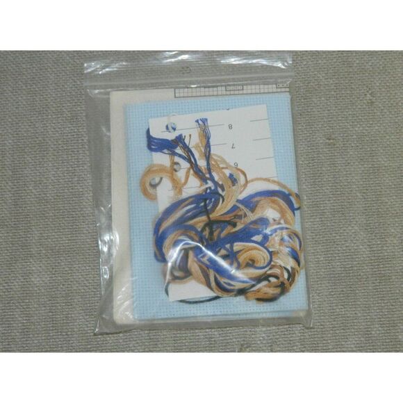 Chihuahua‎ Counted Cross Stitch Kit by Pegasus Originals, Inc - Picture 2 of 6